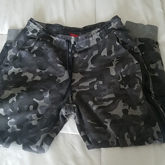 Sold - Picture 2 of 6